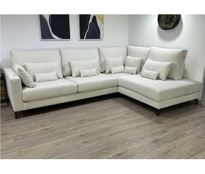 Zoe pata alta rinconera